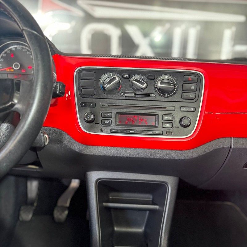 Volkswagen UP CROSS 1.0 TSI 2016/2016 SÉRGIO VEÍCULOS TEUTÔNIA / Carros no Vale