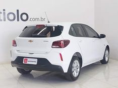 Chevrolet ONIX 1.0 FLEX LT MANUAL 2021/2022 BETIOLO NOVOS E SEMINOVOS LAJEADO / Carros no Vale