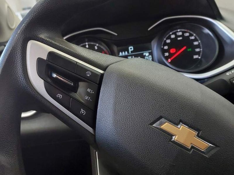 Chevrolet ONIX 1.0 TURBO FLEX LT AUTOMÁTICO 2021/2022 BETIOLO NOVOS E SEMINOVOS LAJEADO / Carros no Vale