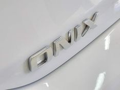 Chevrolet ONIX 1.0 TURBO FLEX LT AUTOMÁTICO 2021/2022 BETIOLO NOVOS E SEMINOVOS LAJEADO / Carros no Vale
