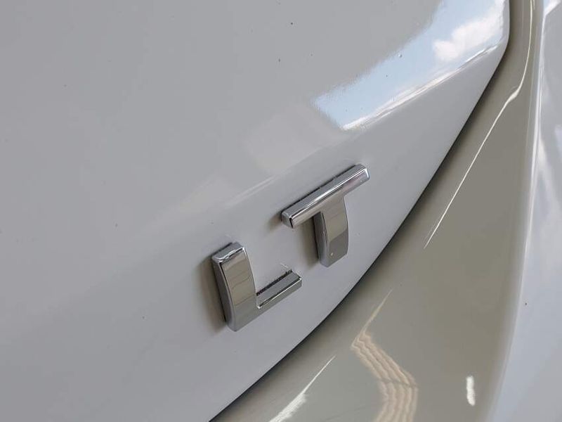 Chevrolet ONIX 1.0 TURBO FLEX LT AUTOMÁTICO 2021/2022 BETIOLO NOVOS E SEMINOVOS LAJEADO / Carros no Vale