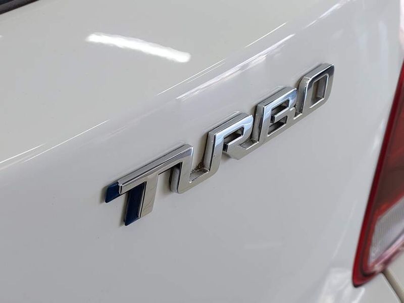 Chevrolet ONIX 1.0 TURBO FLEX LT AUTOMÁTICO 2021/2022 BETIOLO NOVOS E SEMINOVOS LAJEADO / Carros no Vale
