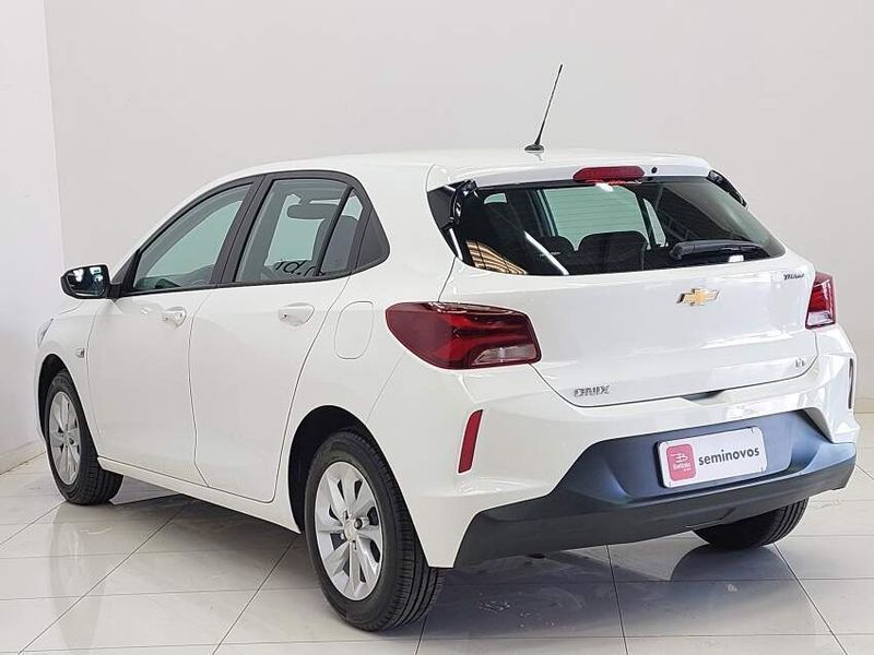 Chevrolet ONIX 1.0 TURBO FLEX LT AUTOMÁTICO 2021/2022 BETIOLO NOVOS E SEMINOVOS LAJEADO / Carros no Vale