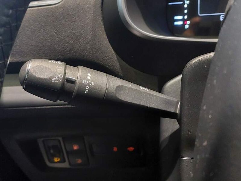 Citroen C4 LOUNGE 1.6 THP FLEX FEEL BVA 2018/2019 BETIOLO NOVOS E SEMINOVOS LAJEADO / Carros no Vale