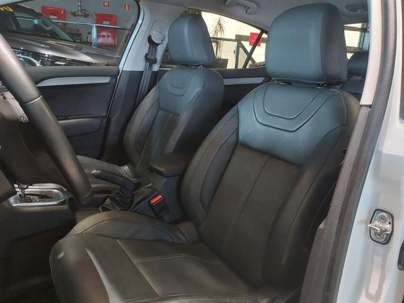 Citroen C4 LOUNGE 1.6 THP FLEX FEEL BVA 2018/2019 BETIOLO NOVOS E SEMINOVOS LAJEADO / Carros no Vale