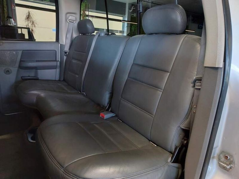 Dodge RAM 5.9 2500 SLT 4X4 CD I6 24V TURBO DIESEL 4P AUTOMÁTICO 2008/2008 BETIOLO NOVOS E SEMINOVOS LAJEADO / Carros no Vale