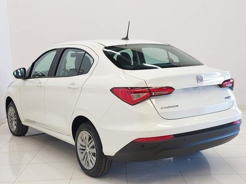 Fiat CRONOS 1.3 FIREFLY FLEX DRIVE CVT 2024/2025 BETIOLO NOVOS E SEMINOVOS LAJEADO / Carros no Vale