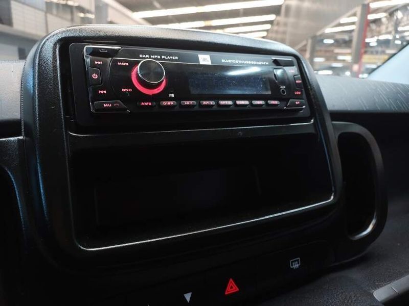 Fiat MOBI 1.0 EVO FLEX LIKE MANUAL 2022/2023 BETIOLO NOVOS E SEMINOVOS LAJEADO / Carros no Vale