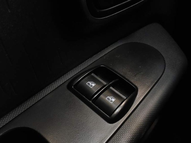 Fiat MOBI 1.0 EVO FLEX LIKE MANUAL 2022/2023 BETIOLO NOVOS E SEMINOVOS LAJEADO / Carros no Vale