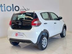 Fiat MOBI 1.0 EVO FLEX LIKE MANUAL 2022/2023 BETIOLO NOVOS E SEMINOVOS LAJEADO / Carros no Vale