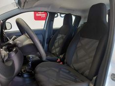 Fiat MOBI 1.0 EVO FLEX LIKE MANUAL 2022/2023 BETIOLO NOVOS E SEMINOVOS LAJEADO / Carros no Vale