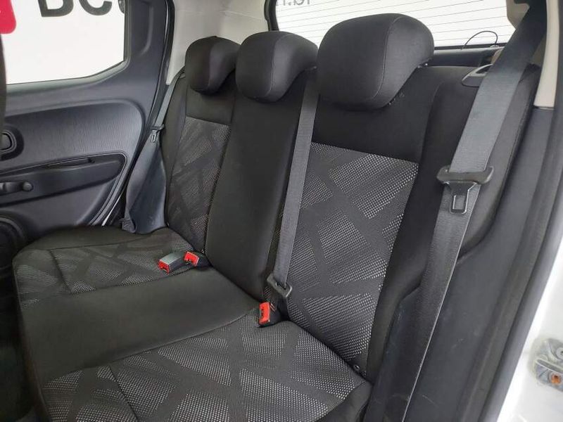 Fiat MOBI 1.0 EVO FLEX LIKE MANUAL 2021/2022 BETIOLO NOVOS E SEMINOVOS LAJEADO / Carros no Vale