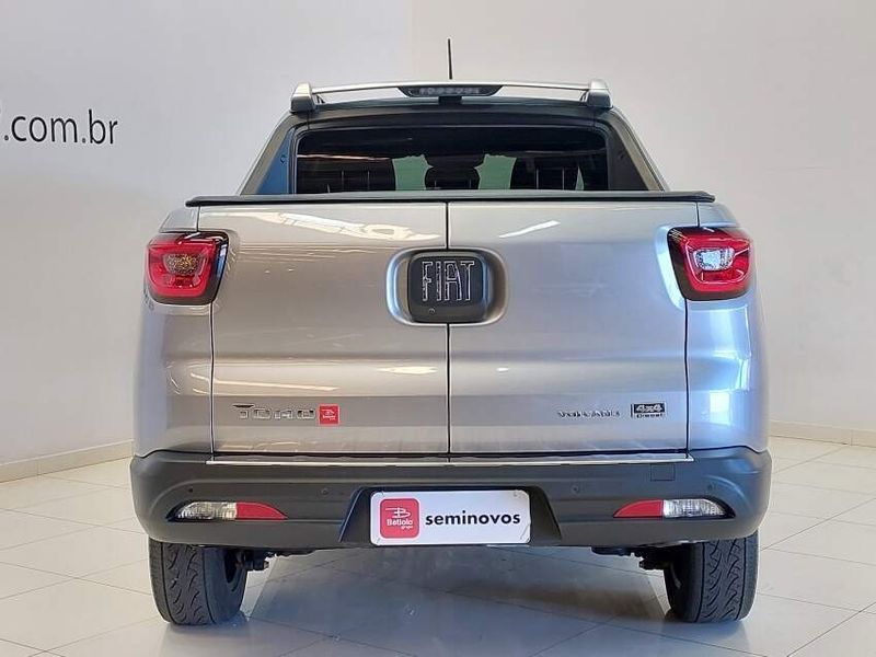 Fiat TORO 2.0 16V TURBO DIESEL VOLCANO 4WD AT9 2022/2023 BETIOLO NOVOS E SEMINOVOS LAJEADO / Carros no Vale