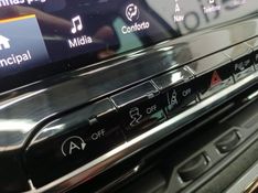 JEEP COMMANDER 1.3 T270 TURBO FLEX LIMITED AT6 2024/2025 BETIOLO NOVOS E SEMINOVOS LAJEADO / Carros no Vale