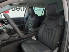 JEEP COMMANDER 1.3 T270 TURBO FLEX LIMITED AT6 2024/2025 BETIOLO NOVOS E SEMINOVOS LAJEADO / Carros no Vale