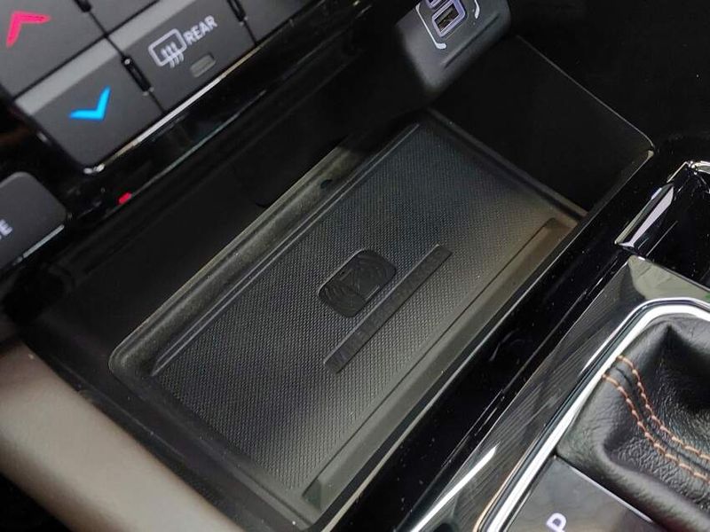 JEEP COMMANDER 1.3 T270 TURBO FLEX OVERLAND AT6 2024/2025 BETIOLO NOVOS E SEMINOVOS LAJEADO / Carros no Vale