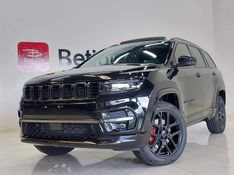 JEEP COMMANDER 2.0 HURRICANE 4 TURBO GASOLINA BLACKHAWK AT9 2024/2025 BETIOLO NOVOS E SEMINOVOS LAJEADO / Carros no Vale