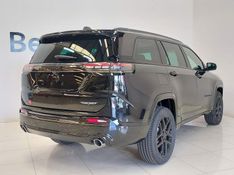 JEEP COMMANDER 2.0 HURRICANE 4 TURBO GASOLINA BLACKHAWK AT9 2024/2025 BETIOLO NOVOS E SEMINOVOS LAJEADO / Carros no Vale