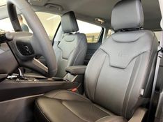 JEEP COMPASS 1.3 T270 TURBO FLEX SPORT AT6 2025/2025 BETIOLO NOVOS E SEMINOVOS LAJEADO / Carros no Vale