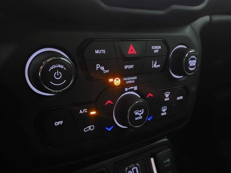 JEEP RENEGADE 1.3 T270 TURBO FLEX LONGITUDE AT6 2022/2023 BETIOLO NOVOS E SEMINOVOS LAJEADO / Carros no Vale