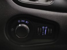 JEEP RENEGADE 1.3 T270 TURBO FLEX LONGITUDE AT6 2022/2023 BETIOLO NOVOS E SEMINOVOS LAJEADO / Carros no Vale