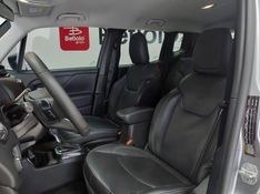 JEEP RENEGADE 1.3 T270 TURBO FLEX LONGITUDE AT6 2022/2023 BETIOLO NOVOS E SEMINOVOS LAJEADO / Carros no Vale
