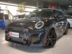 Mini COOPER 2.0 16V TWINPOWER GASOLINA S SPORT 2P STEPTRONIC 2023/2023 BETIOLO NOVOS E SEMINOVOS LAJEADO / Carros no Vale