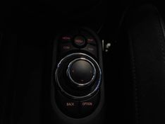 Mini COOPER 2.0 16V TWINPOWER GASOLINA S SPORT 2P STEPTRONIC 2023/2023 BETIOLO NOVOS E SEMINOVOS LAJEADO / Carros no Vale