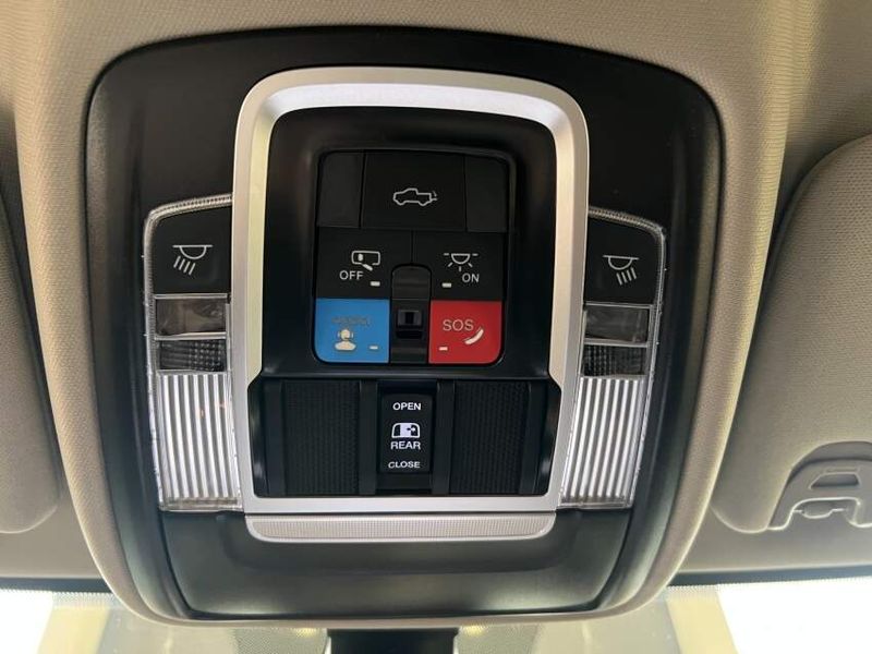 Ram 2500 6.7 I6 TURBO DIESEL LARAMIE CD 4X4 AUTOMÁTICO 2024/2024 BETIOLO NOVOS E SEMINOVOS LAJEADO / Carros no Vale