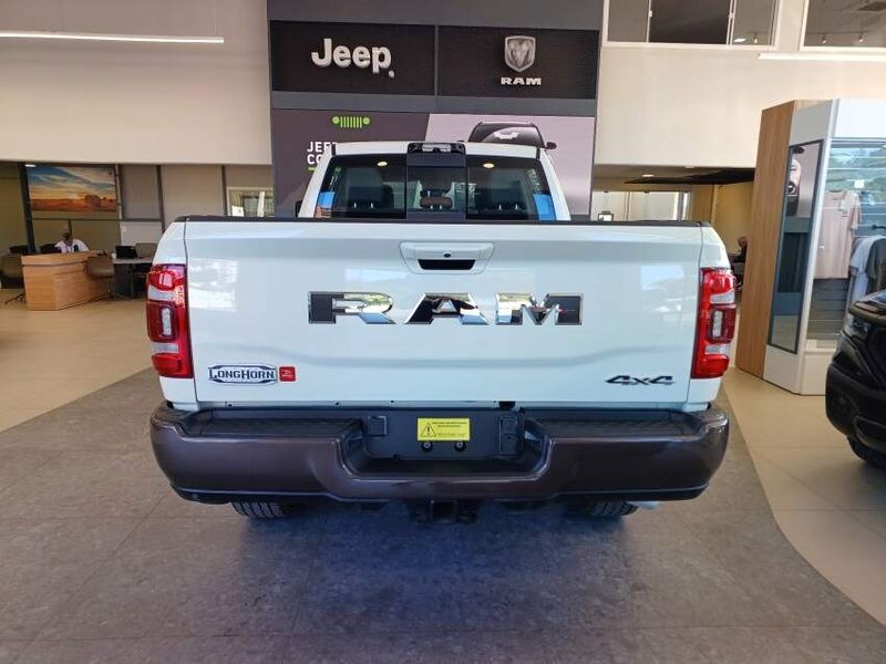 Ram 3500 6.7 I6 TURBO DIESEL LIMITED LONGHORN CD 4X4 AUTOMÁTICO 2024/2024 BETIOLO NOVOS E SEMINOVOS LAJEADO / Carros no Vale