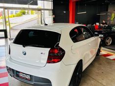 BMW 118i 2.0 SPORT EDITION 16V GASOLINA 2P AUTOMÁTICO 2011/2012 CASTELLAN E TOMAZONI MOTORS CAXIAS DO SUL / Carros no Vale