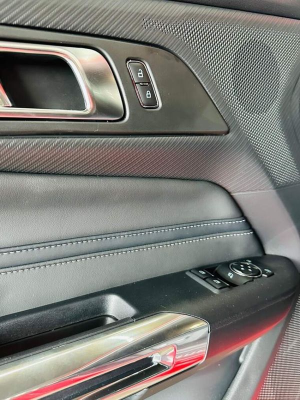 Ford MUSTANG 5.0 V8 GASOLINA GT PERFORMANCE SELECTSHIFT 2024/2024 CASTELLAN E TOMAZONI MOTORS CAXIAS DO SUL / Carros no Vale