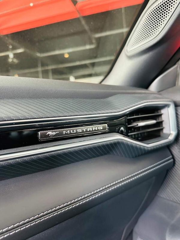 Ford MUSTANG 5.0 V8 GASOLINA GT PERFORMANCE SELECTSHIFT 2024/2024 CASTELLAN E TOMAZONI MOTORS CAXIAS DO SUL / Carros no Vale