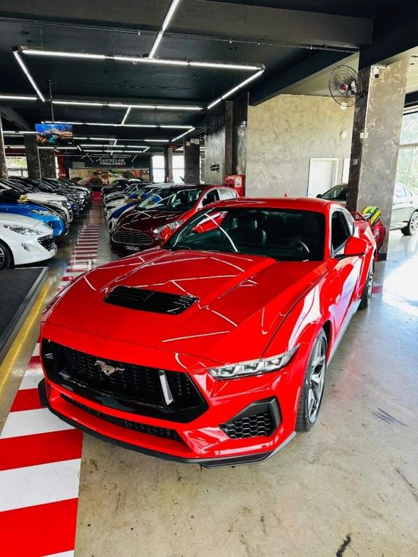 Ford MUSTANG 5.0 V8 GASOLINA GT PERFORMANCE SELECTSHIFT 2024/2024 CASTELLAN E TOMAZONI MOTORS CAXIAS DO SUL / Carros no Vale