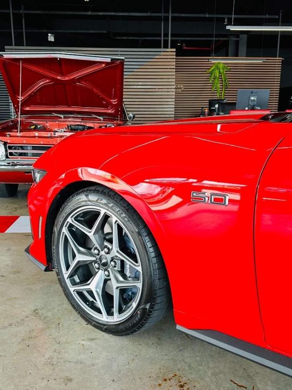 Ford MUSTANG 5.0 V8 GASOLINA GT PERFORMANCE SELECTSHIFT 2024/2024 CASTELLAN E TOMAZONI MOTORS CAXIAS DO SUL / Carros no Vale