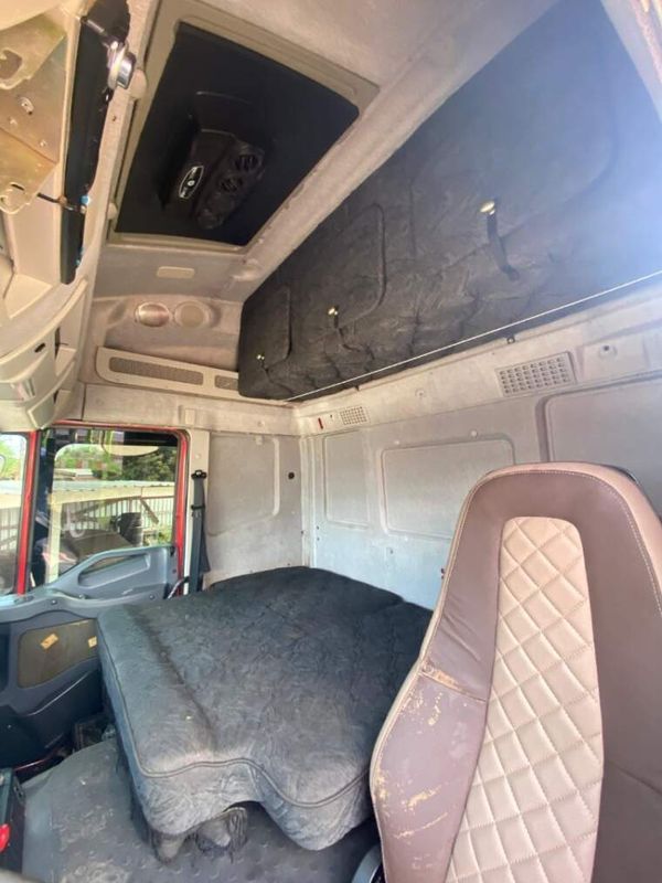 Iveco Stralis 600-S44T TA 6×2 EUROT.(dies)(E5) 2013/2013 CAMINHÕES & CAMIONETAS PASSO FUNDO / Carros no Vale