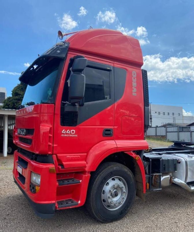 Iveco Stralis 600-S44T TA 6×2 EUROT.(dies)(E5) 2013/2013 CAMINHÕES & CAMIONETAS PASSO FUNDO / Carros no Vale