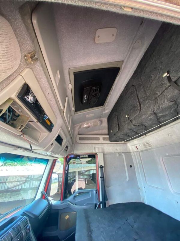 Iveco Stralis 600-S44T TA 6×2 EUROT.(dies)(E5) 2013/2013 CAMINHÕES & CAMIONETAS PASSO FUNDO / Carros no Vale