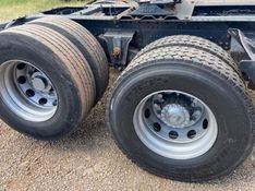 Iveco Stralis 600-S44T TA 6×2 EUROT.(dies)(E5) 2013/2013 CAMINHÕES & CAMIONETAS PASSO FUNDO / Carros no Vale