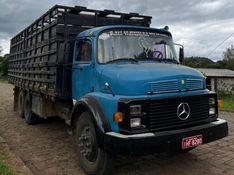 Mercedes-Benz 1113 L-1113 3-Eixos 2p Boiadeiro 1981/1981 CAMINHÕES & CAMIONETAS PASSO FUNDO / Carros no Vale