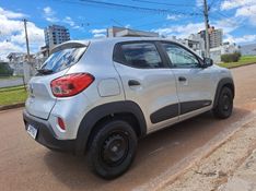 Renault KWID 1.0 12V SCE FLEX ZEN MANUAL 2022/2023 CAMINHÕES & CAMIONETAS PASSO FUNDO / Carros no Vale