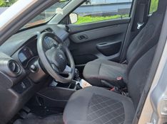 Renault KWID 1.0 12V SCE FLEX ZEN MANUAL 2022/2023 CAMINHÕES & CAMIONETAS PASSO FUNDO / Carros no Vale
