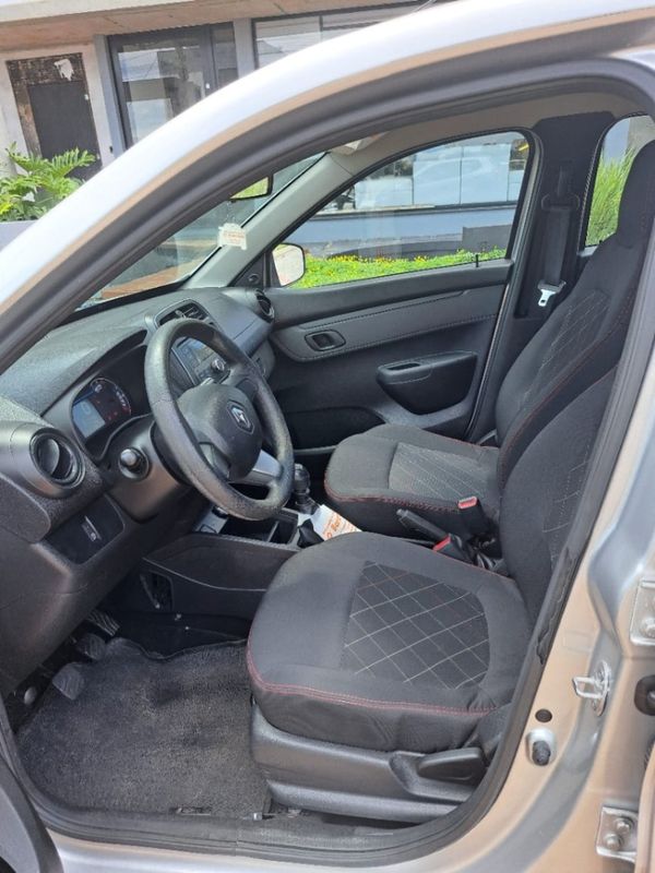 Renault KWID 1.0 12V SCE FLEX ZEN MANUAL 2022/2023 CAMINHÕES & CAMIONETAS PASSO FUNDO / Carros no Vale