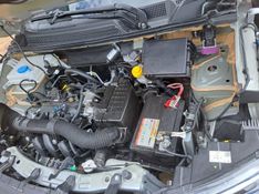 Renault KWID 1.0 12V SCE FLEX ZEN MANUAL 2022/2023 CAMINHÕES & CAMIONETAS PASSO FUNDO / Carros no Vale