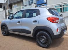 Renault KWID 1.0 12V SCE FLEX ZEN MANUAL 2022/2023 CAMINHÕES & CAMIONETAS PASSO FUNDO / Carros no Vale