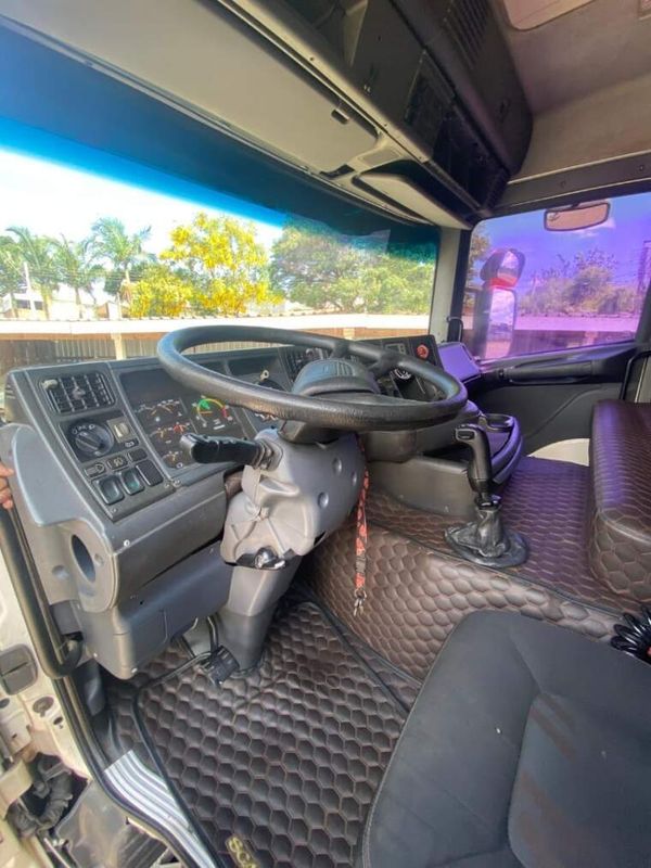 Scania 124 R-124 GA 420 6×2 NZ 3-Eixos 2007/2007 CAMINHÕES & CAMIONETAS PASSO FUNDO / Carros no Vale