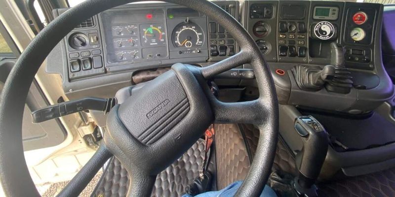 Scania 124 R-124 GA 420 6×2 NZ 3-Eixos 2007/2007 CAMINHÕES & CAMIONETAS PASSO FUNDO / Carros no Vale