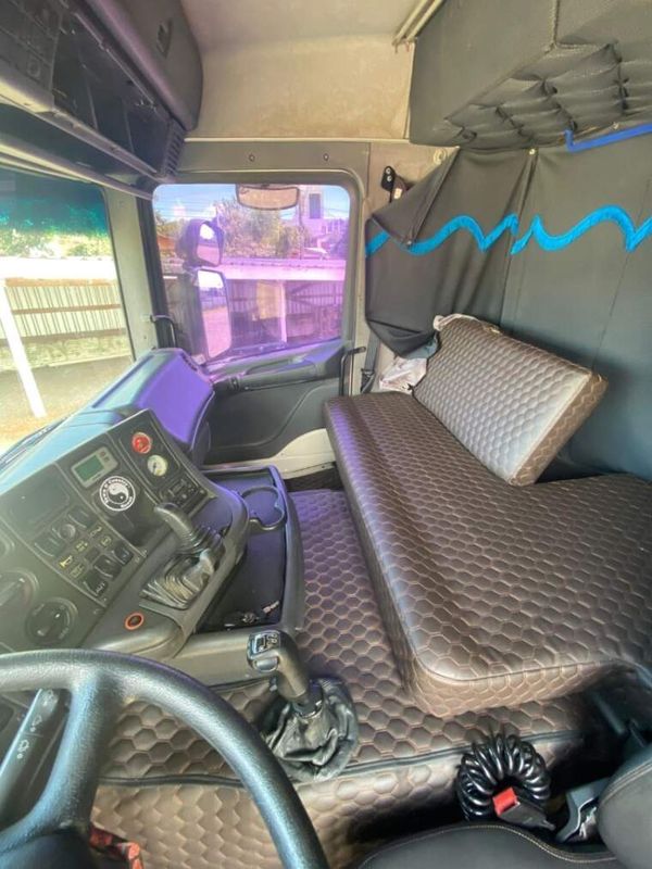 Scania 124 R-124 GA 420 6×2 NZ 3-Eixos 2007/2007 CAMINHÕES & CAMIONETAS PASSO FUNDO / Carros no Vale