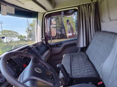Volkswagen 24280 24-280 E Constelation 8×2 2014/2014 CAMINHÕES & CAMIONETAS PASSO FUNDO / Carros no Vale