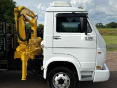 Volkswagen 8120 VW 8-120 Euro3 Worker Munck 2009/2009 CAMINHÕES & CAMIONETAS PASSO FUNDO / Carros no Vale